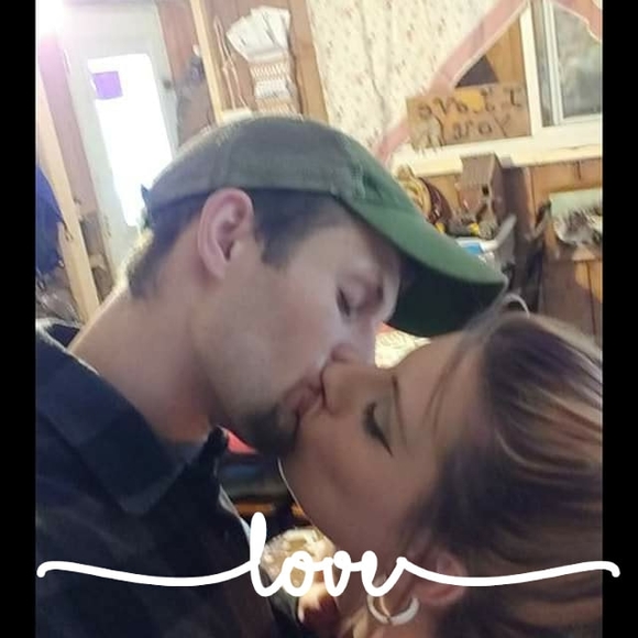 Profile Picture of Alyssa Crabtree (@alyssacrabtr101) on Poshmark