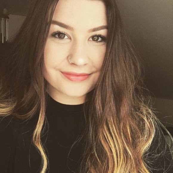 Profile Picture of Kaitlin Daniels (@kaitlindanie330) on Poshmark