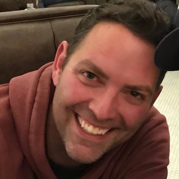 Profile Picture of Luke Beck (@lukereydon) on Poshmark