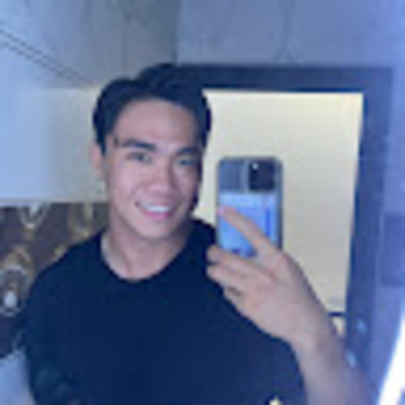 Profile Picture of Kha Trần lê anh (@trankha6051) on Poshmark