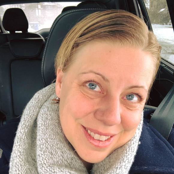 Profile Picture of Vanessa Stettler (@vanessastettler) on Poshmark