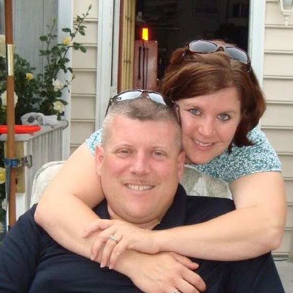 Profile Picture of Amy Bernatz (@mom2boys_amber) on Poshmark