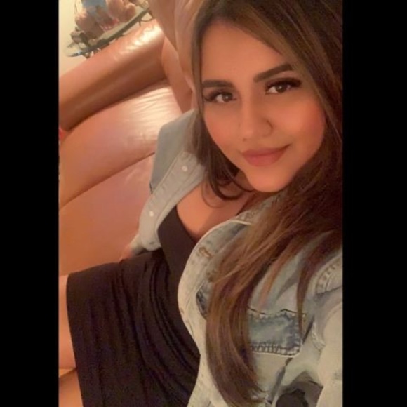Profile Picture of Paula Contreras (@paulav25) on Poshmark