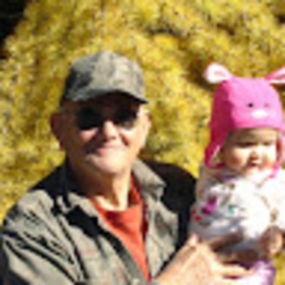 Donald Thompson - Poshmark Profile Picture of Donald Thompson (@donaldthomps456) on Poshmark