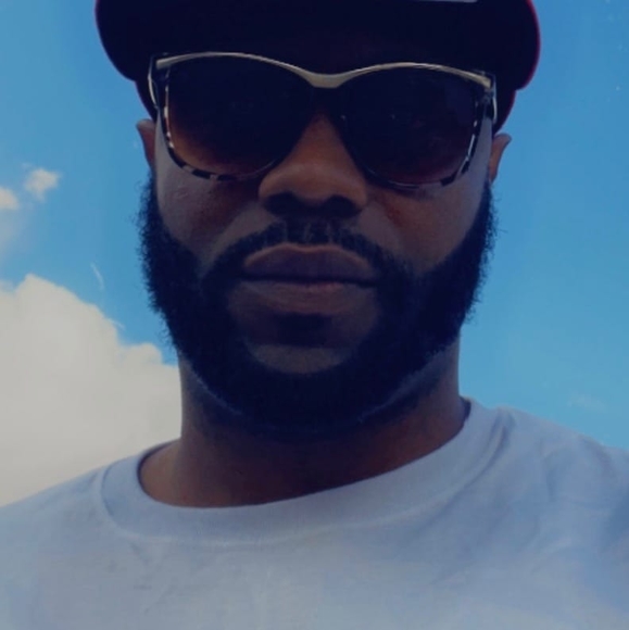 Profile Picture of Stephen Best (@stephen_best) on Poshmark