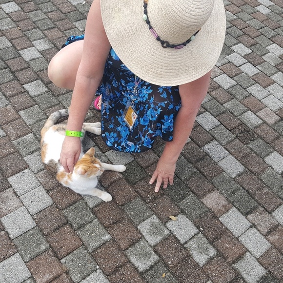 Profile Picture of Melanie Reichenau (@unityguardmom) on Poshmark