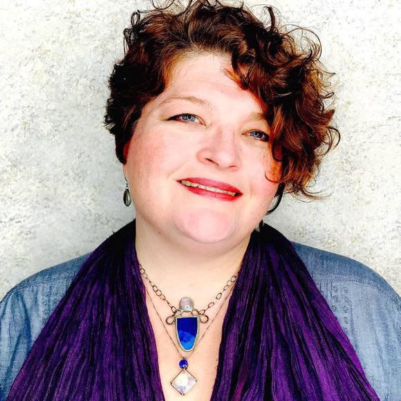 Profile Picture of Jennifer Daggs (@jenniferdaggs) on Poshmark