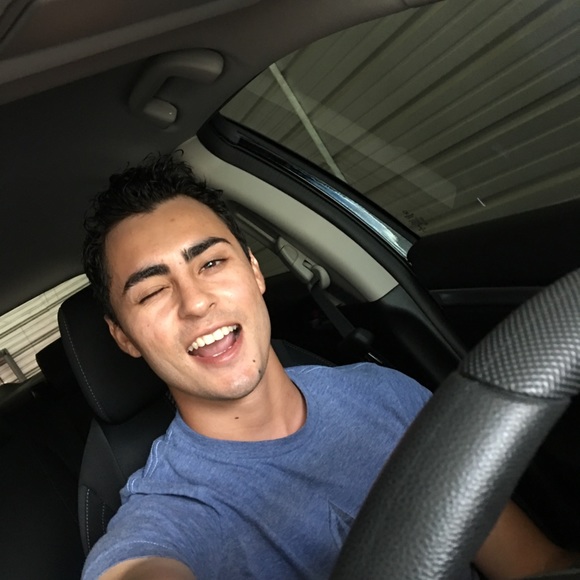 Profile Picture of Luis Camacho (@camacho428) on Poshmark