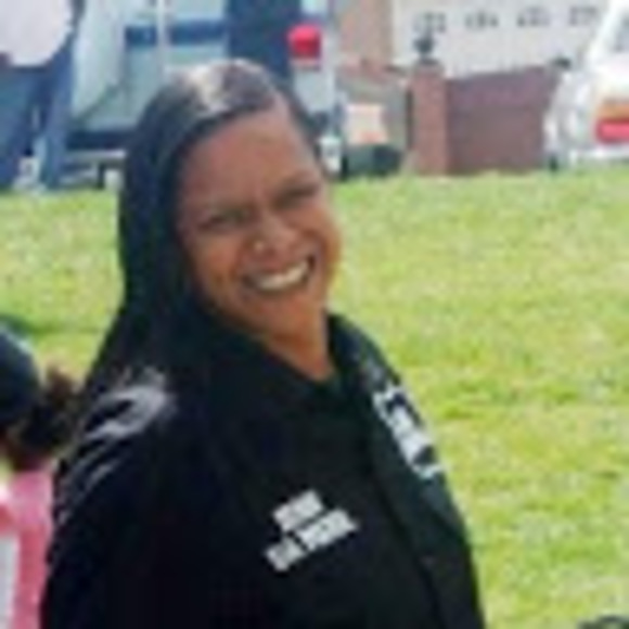 Profile Picture of Jennifer Jenny jenn (@jenniferjenn213) on Poshmark