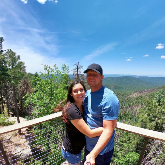 Profile Picture of Chadand Sinn (@ashleysinn939) on Poshmark