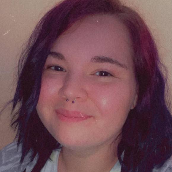 Profile Picture of Alex Barentine (@emerald0817) on Poshmark