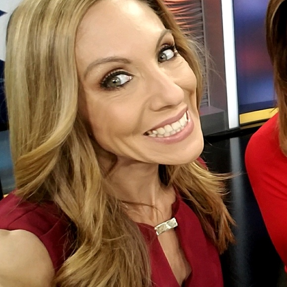 Profile Picture of Meredyth Frameli (@meredythf) on Poshmark