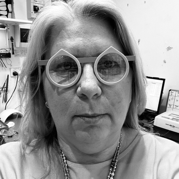 Profile Picture of Kim Stubley (@kimmy1208_) on Poshmark