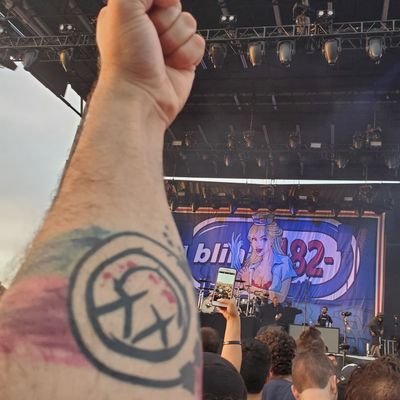 Profile Picture of CarlosLovato (@CarlosLovato) on Twitter