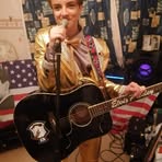 Profile Picture of Alison Melling (@alison.melling.10) on Facebook