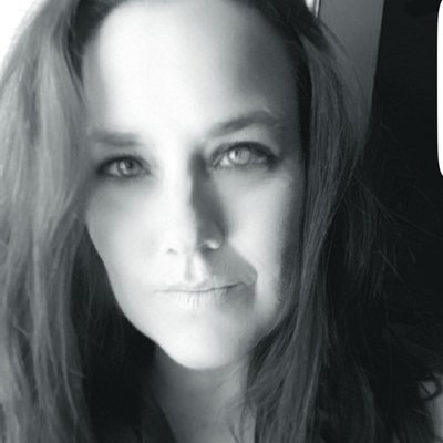 Profile Picture of Lori Findlay (@Fordgirl75) on Twitter