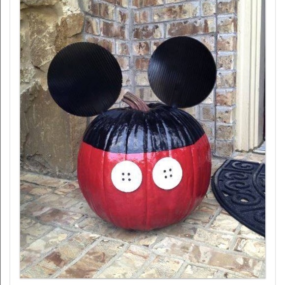 Profile Picture of Carlee Stine (@babymax13) on Poshmark