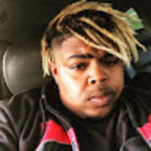 Profile Picture of Whitney Reese (@romeo2990) on Poshmark