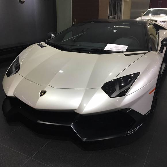 Profile Picture of Michael Adyniec (@madyniec000) on Poshmark