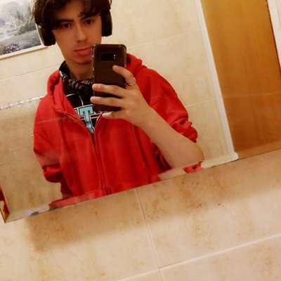 Profile Picture of Zachary Trudeau Régo (@zackygang999) on Twitter