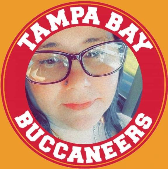 Profile Picture of Marci Lowe (@marcialwshrny) on Poshmark