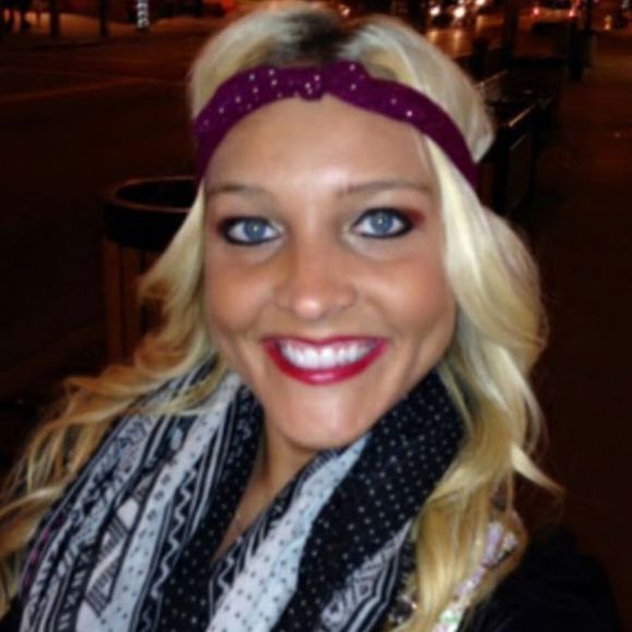 Profile Picture of Paulena Swafford (@mrsswafford15) on Poshmark