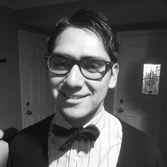 Profile Picture of Josh Larson (@joshualarson) on Poshmark