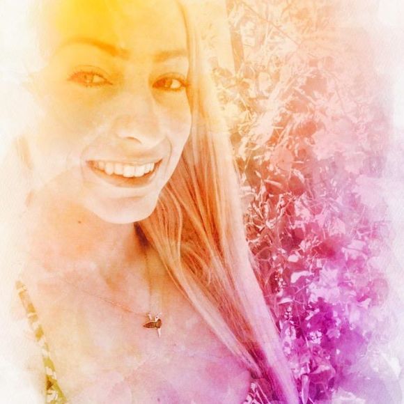 Profile Picture of Sara Quirin (@saraqt) on Poshmark