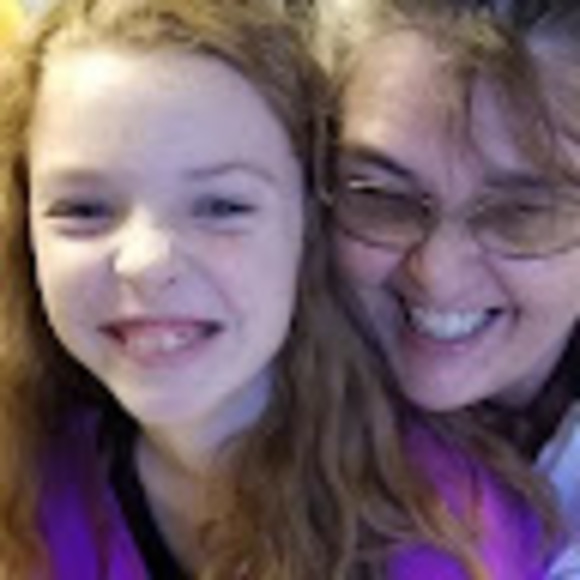 Profile Picture of Johnette Phillips (@josrainbow65) on Poshmark