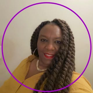 Profile Picture of Vanessa Calhoun (@vancalhoun) on Instagram