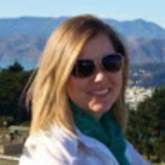 Profile Picture of Heather Hardenbrook (@h_hardenbrook) on Poshmark
