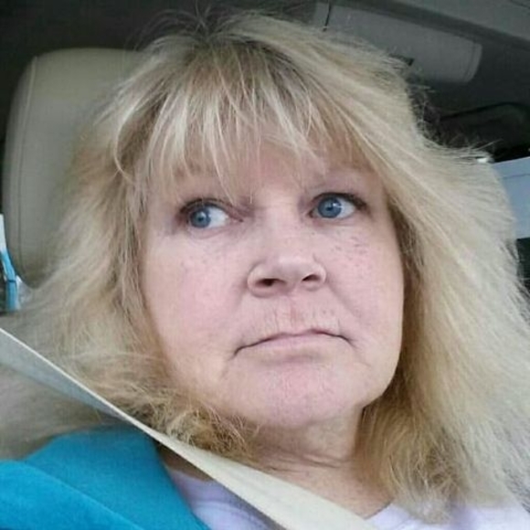 Profile Picture of Beverly Comstock chaddock (@bevchaddock) on Poshmark