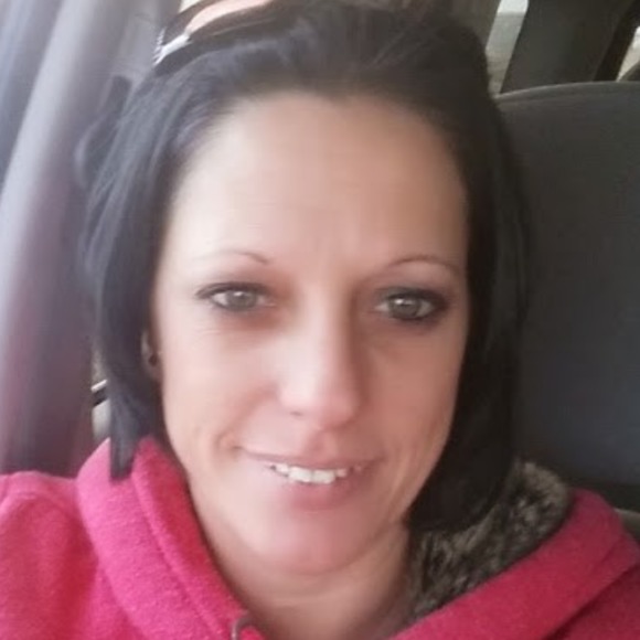 Profile Picture of Krystina Heiple (@krystinakheiple) on Poshmark