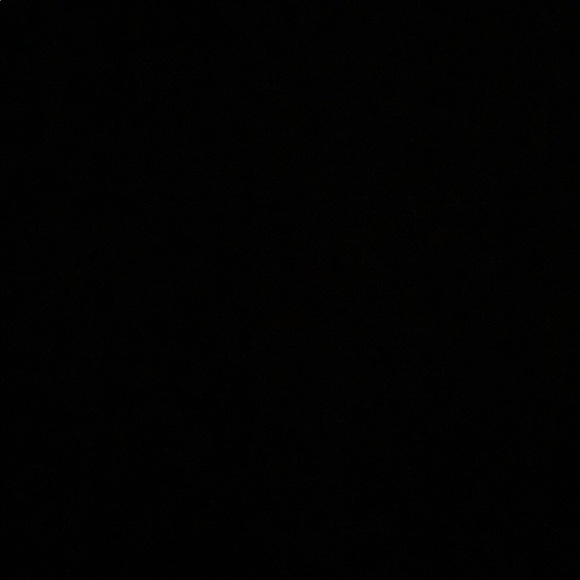 Profile Picture of Daniela Robledo (@robledan_2006) on Poshmark