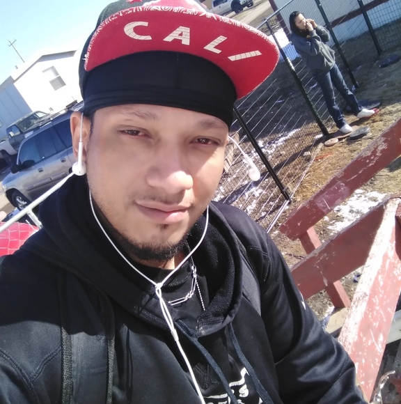 Profile Picture of Mark Anthony (@darkmark5882) on Poshmark