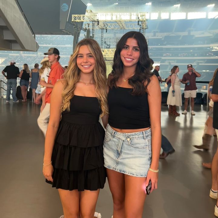 Profile Picture of lolo McDermott (@lauren.mcdermott26) on Tiktok