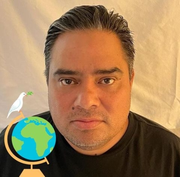 Profile Picture of Jose Corrales (@corrales0680) on Poshmark