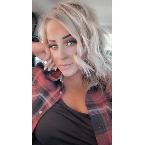 Profile Picture of Alex Yancey (@ayancey21) on Poshmark