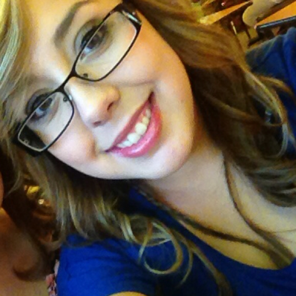 Jordyn Fisher - Poshmark Profile Picture of Jordyn Fisher (@jordynn11) on Poshmark