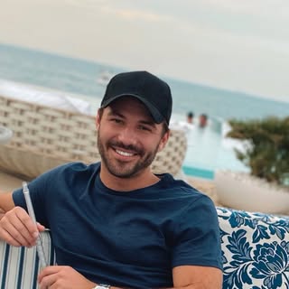 Profile Picture of David Bloch (@davidbloch) on Instagram