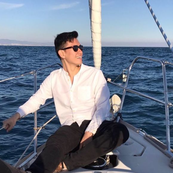 Profile Picture of Eric Tu (@eric2tu2) on Poshmark