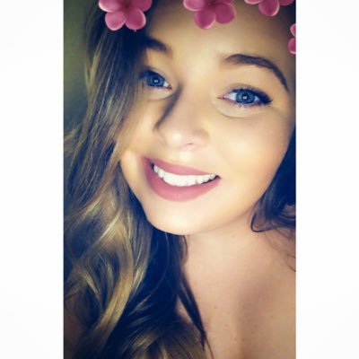 Profile Picture of Leah Gile (@LeahGile) on Twitter