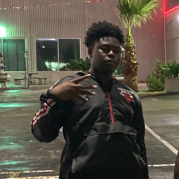 Josh Harris - Poshmark Profile Picture of Josh Harris (@harrisjoshua529) on Poshmark