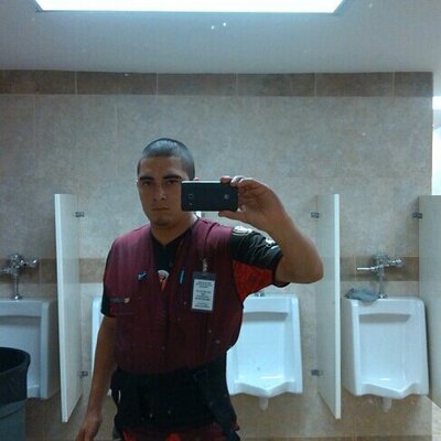 Profile Picture of Carlo Omar Jacobo La (@omarjacobo28) on Twitter