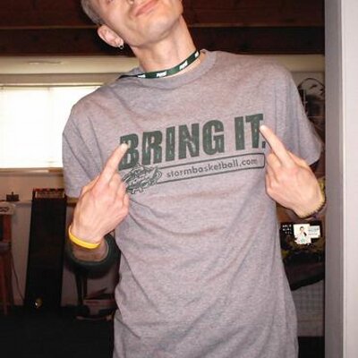 Profile Picture of Victor Matthew (@vinegar4) on Twitter