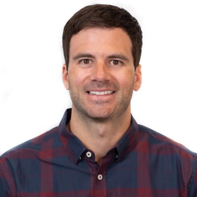 Profile Picture of Chris Medeiros (@cmed925) on Twitter