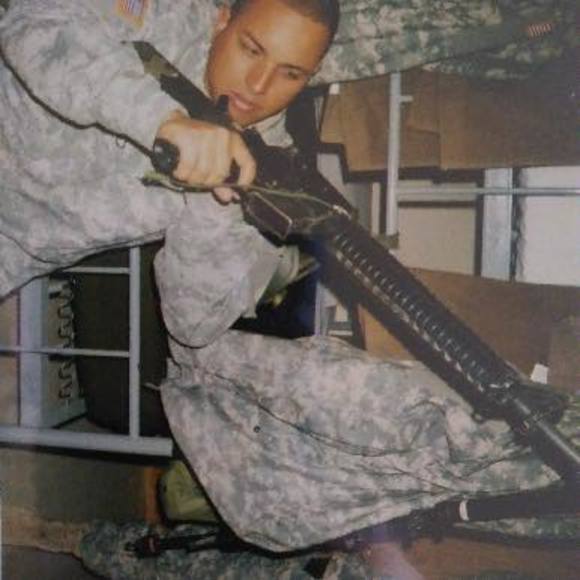 Profile Picture of Peter Pagan (@peterpagan51) on Poshmark