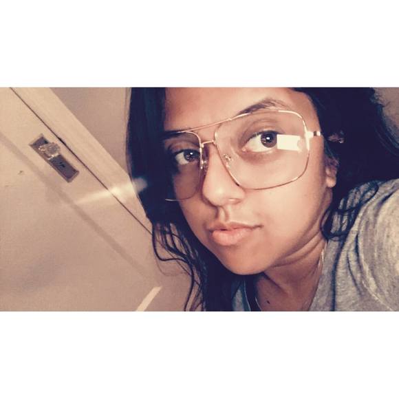 Profile Picture of Keiren Mootoo (@keikei0407) on Poshmark