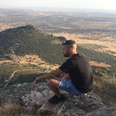 Profile Picture of Vola Tutto 🪂 🚀 (@tom_bross_67) on Twitter