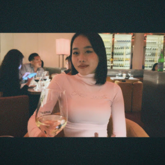 Profile Picture of Chris Vu (@chrisvu1310) on Poshmark